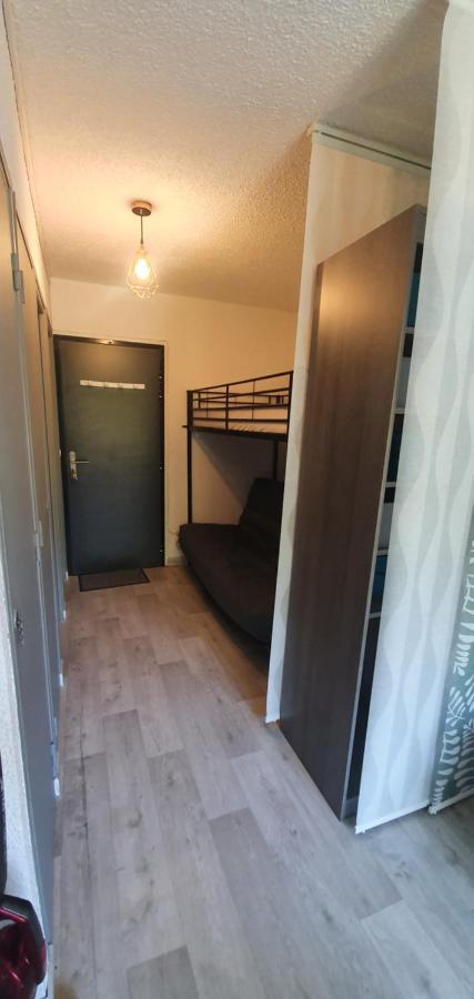 Studio 4 A 5 Personnes Saint Jean Montclar Montclar  Luaran gambar