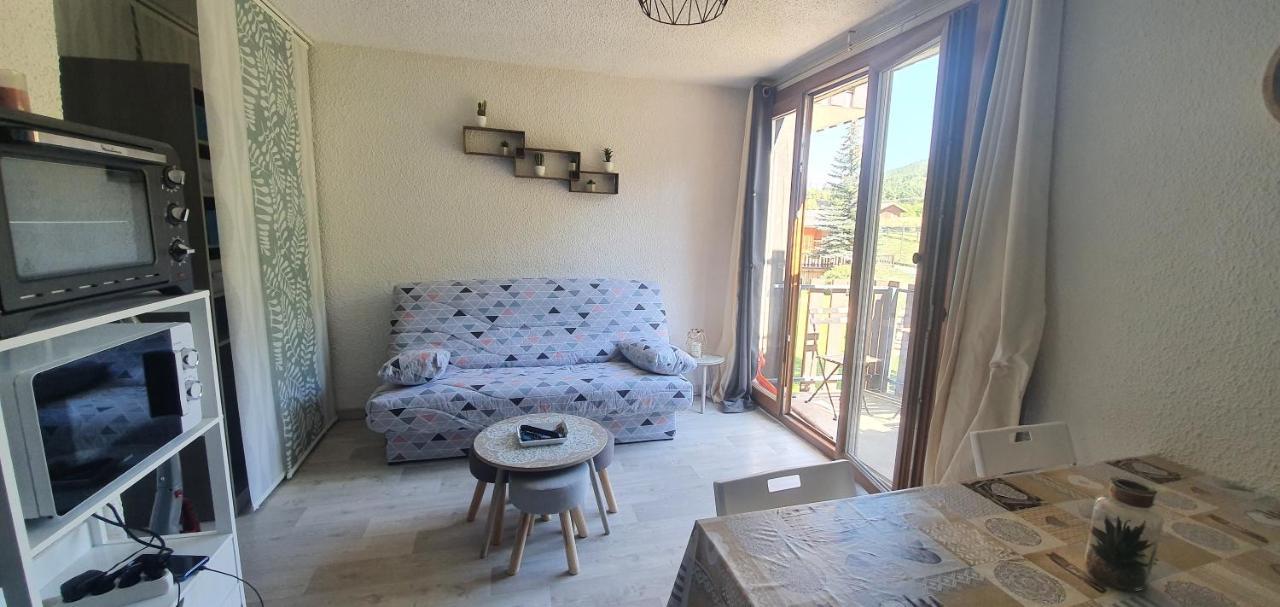 Studio 4 A 5 Personnes Saint Jean Montclar Montclar  Luaran gambar